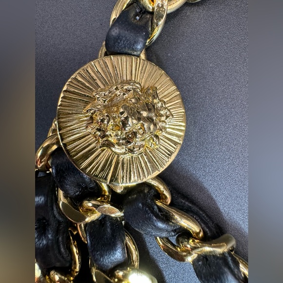 ‼️FINAL PRICE‼️LOT 395 24K gold plated Chanel leather chain belt/necklace RUNWAY - Picture 10 of 15